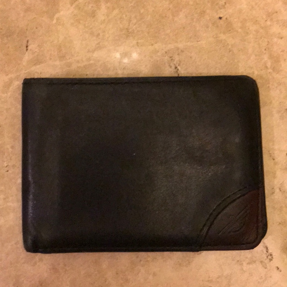 Dockers wallet